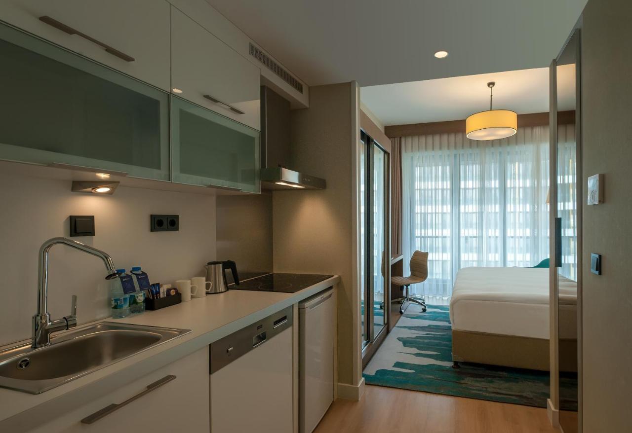 The Superior Living Batisehir Apartment Истанбул Екстериор снимка