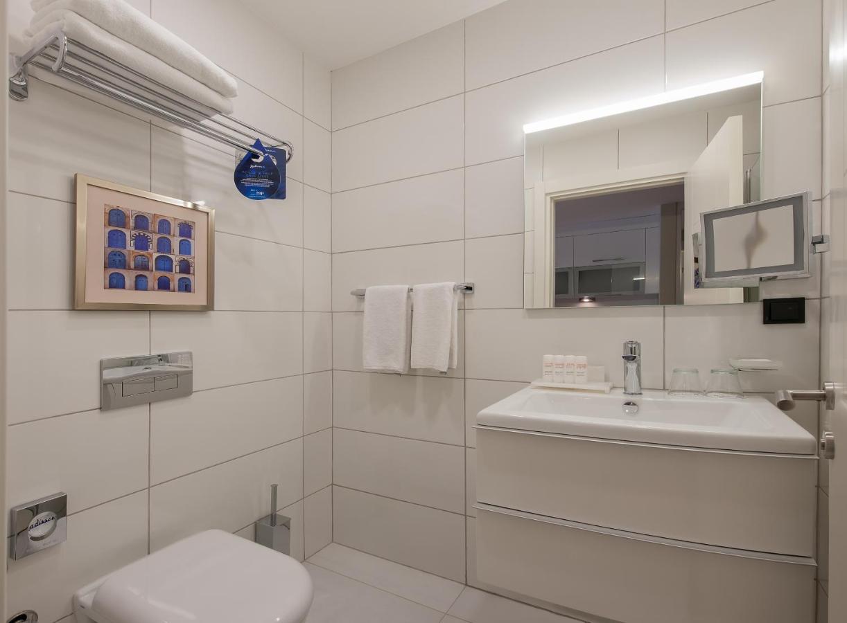 The Superior Living Batisehir Apartment Истанбул Екстериор снимка