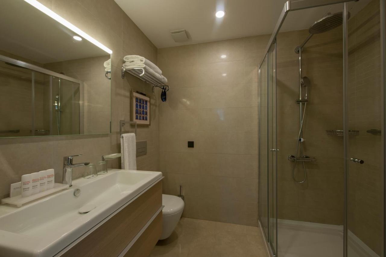 The Superior Living Batisehir Apartment Истанбул Екстериор снимка