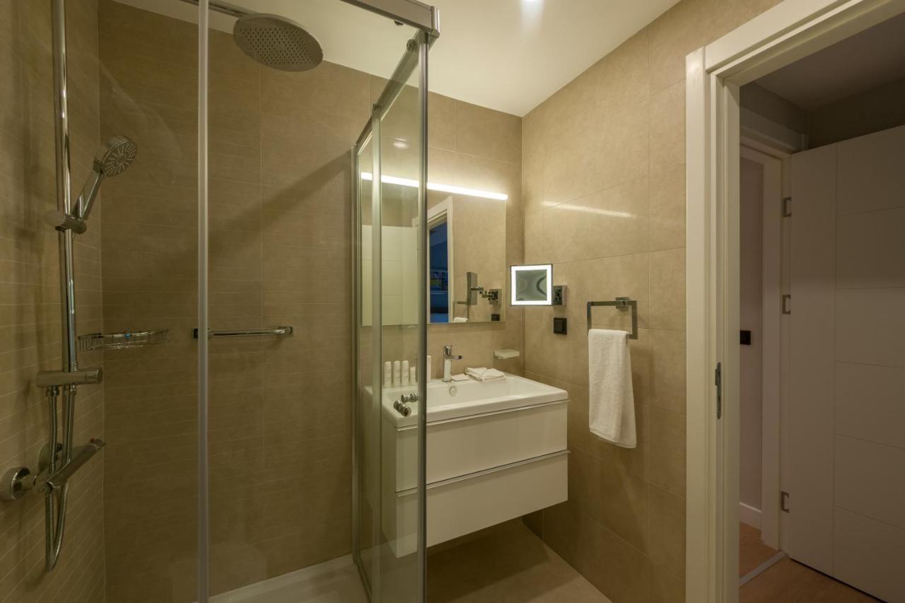The Superior Living Batisehir Apartment Истанбул Екстериор снимка